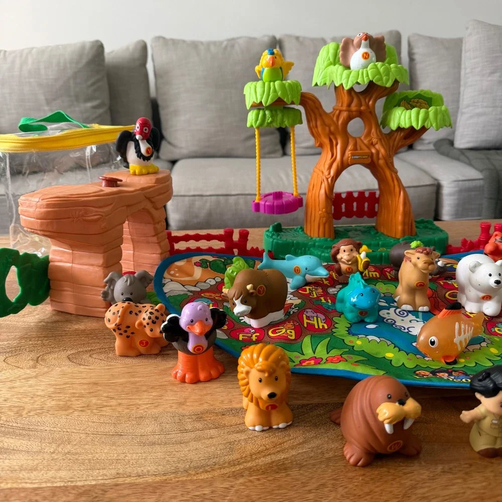 Fisher-Price Little People A to Z Learning Zoo Toddler Multicolor Alphabet